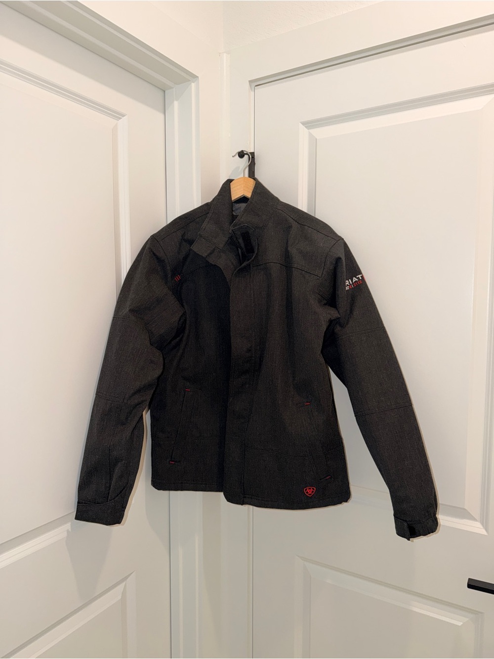 Ariat Men’s Charcoal Black Lightweight Shirt Jacket